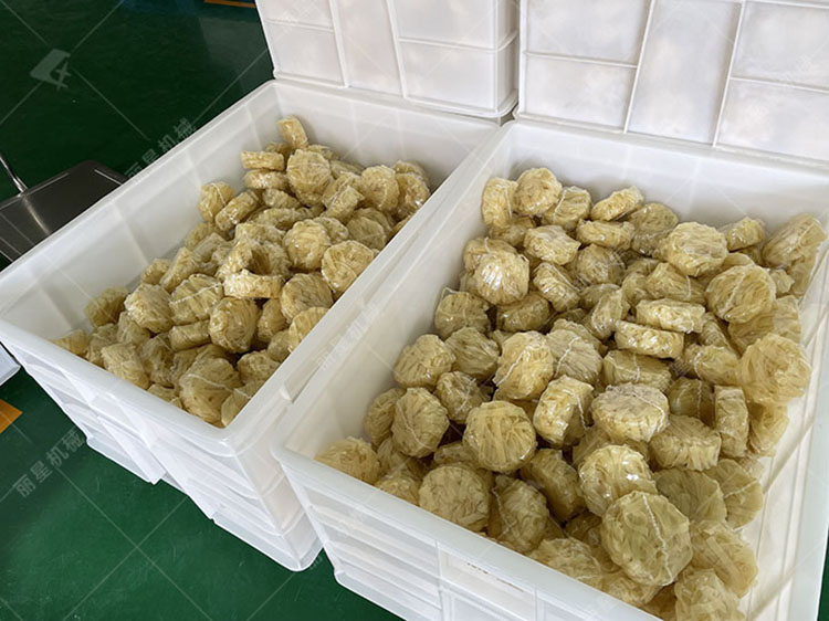 面皮烘干生產(chǎn)線.jpg